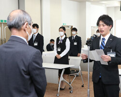 令和3年度新規採用職員入組式を挙行　未来を担う13人が仲間入り