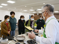 鍋で多彩に料理　手軽に！簡単クッキング