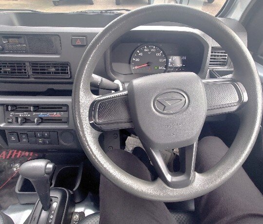 軽トラック 4WD A/T:写真3