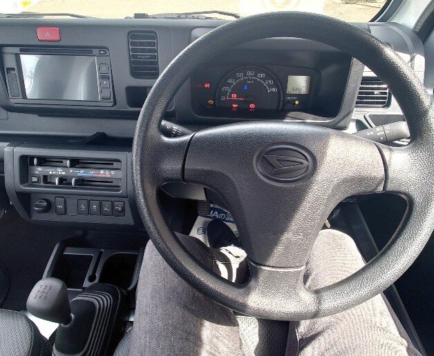 軽トラック 4WD 5M/T:写真3