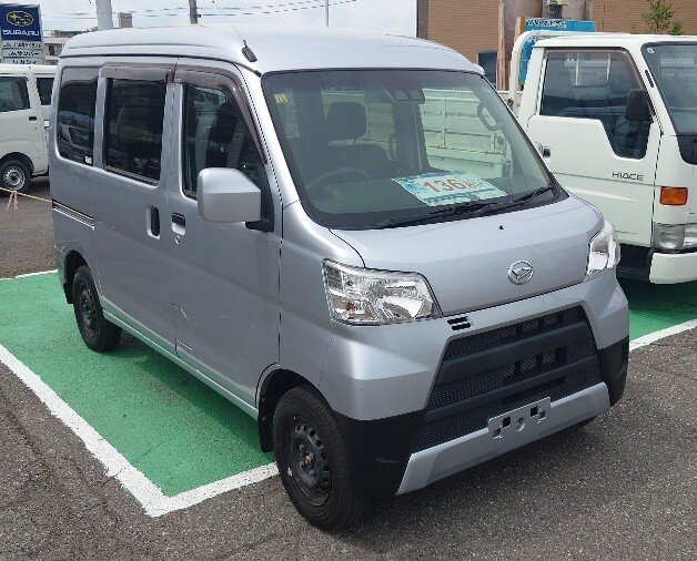 軽箱バン　4WD　A/T