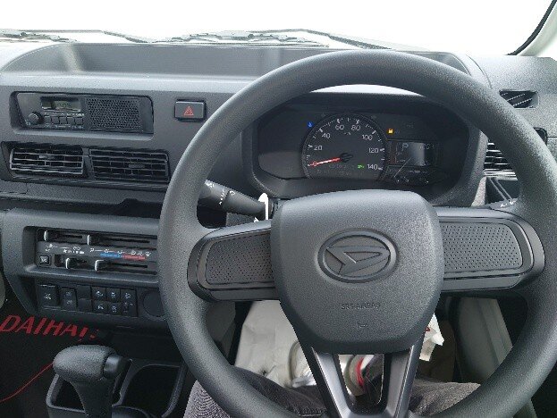 軽トラック　4WD　A/T：写真3
