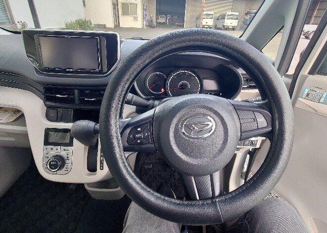 軽乗用　４WD　A/T　：写真3