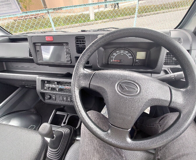 軽トラック 4WD 5M/T:写真3